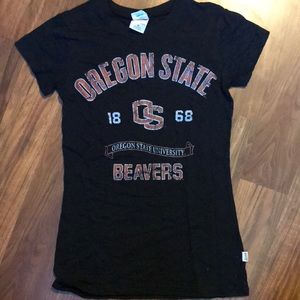 Distressed Oregon state beavers shirt